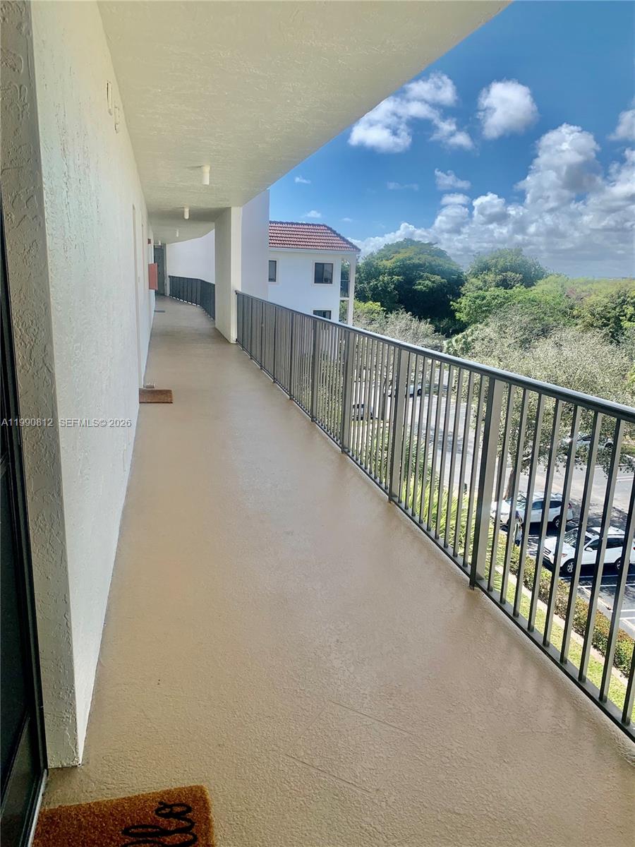 ST TROPEZ CONDO - Residential Lease