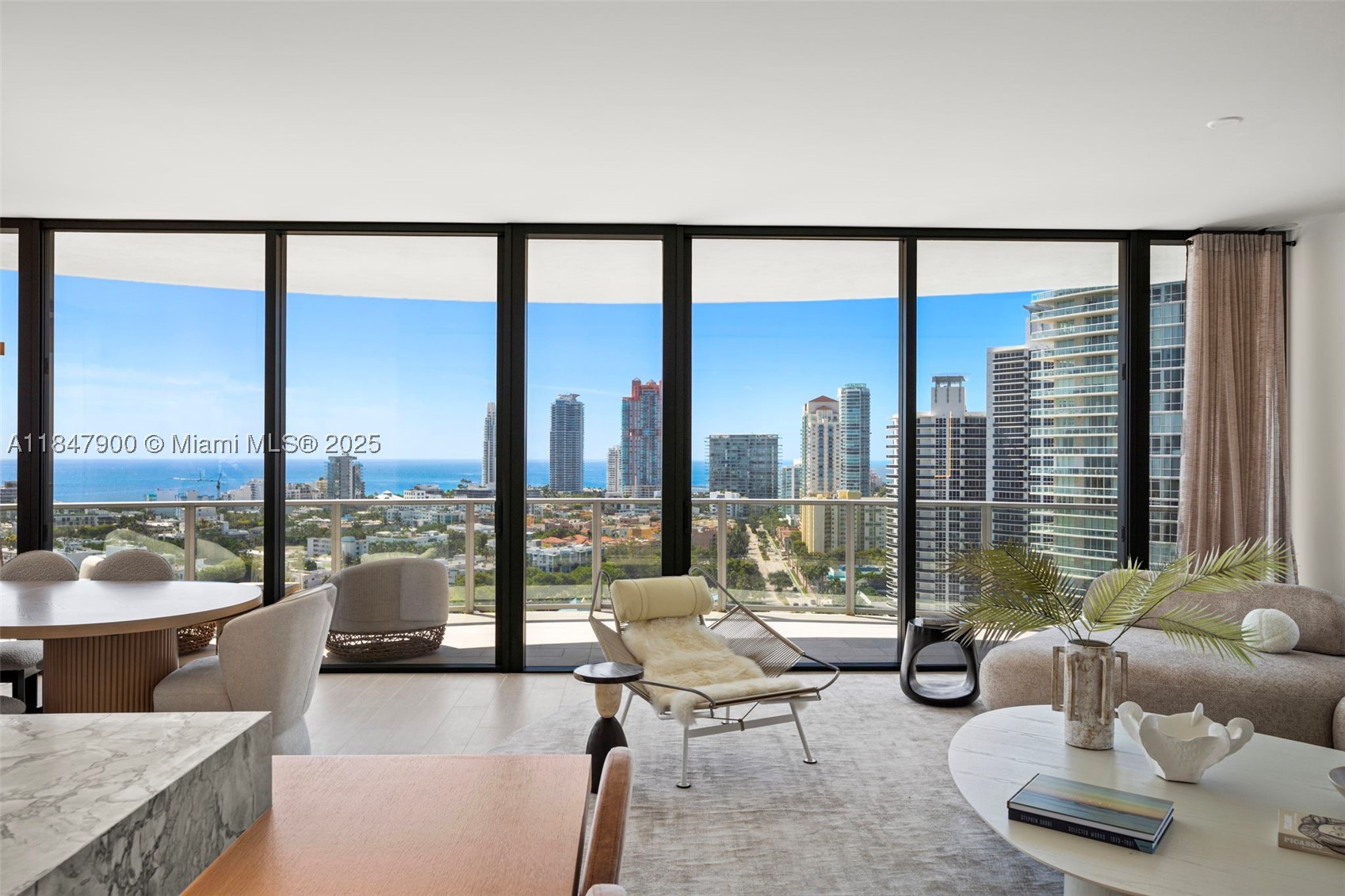 FIVE PARK - Residential