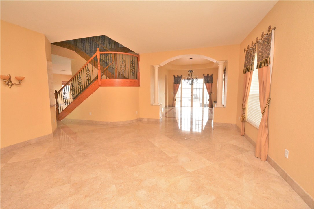 FIVE PARK - Residential