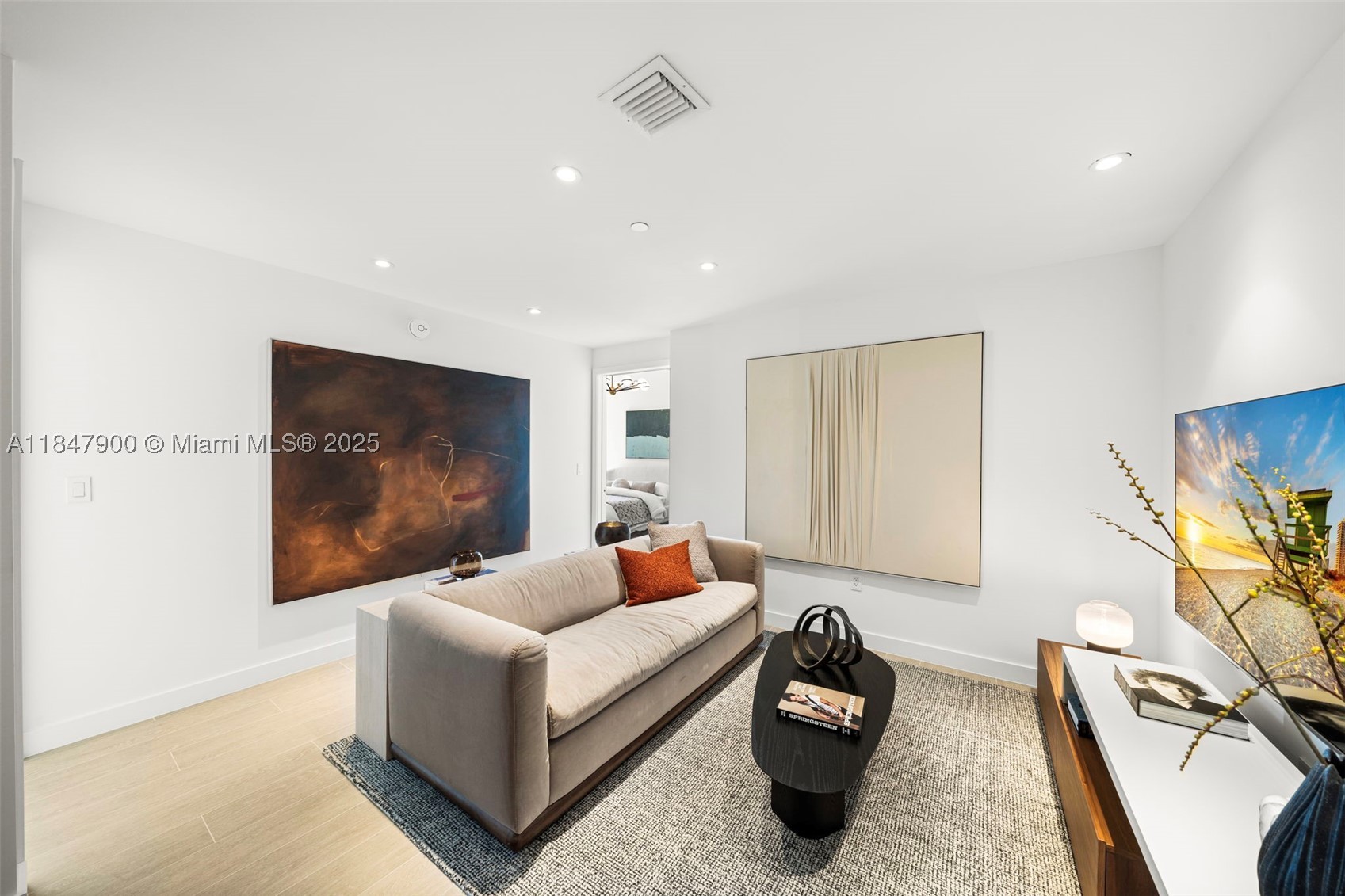 FIVE PARK - Residential