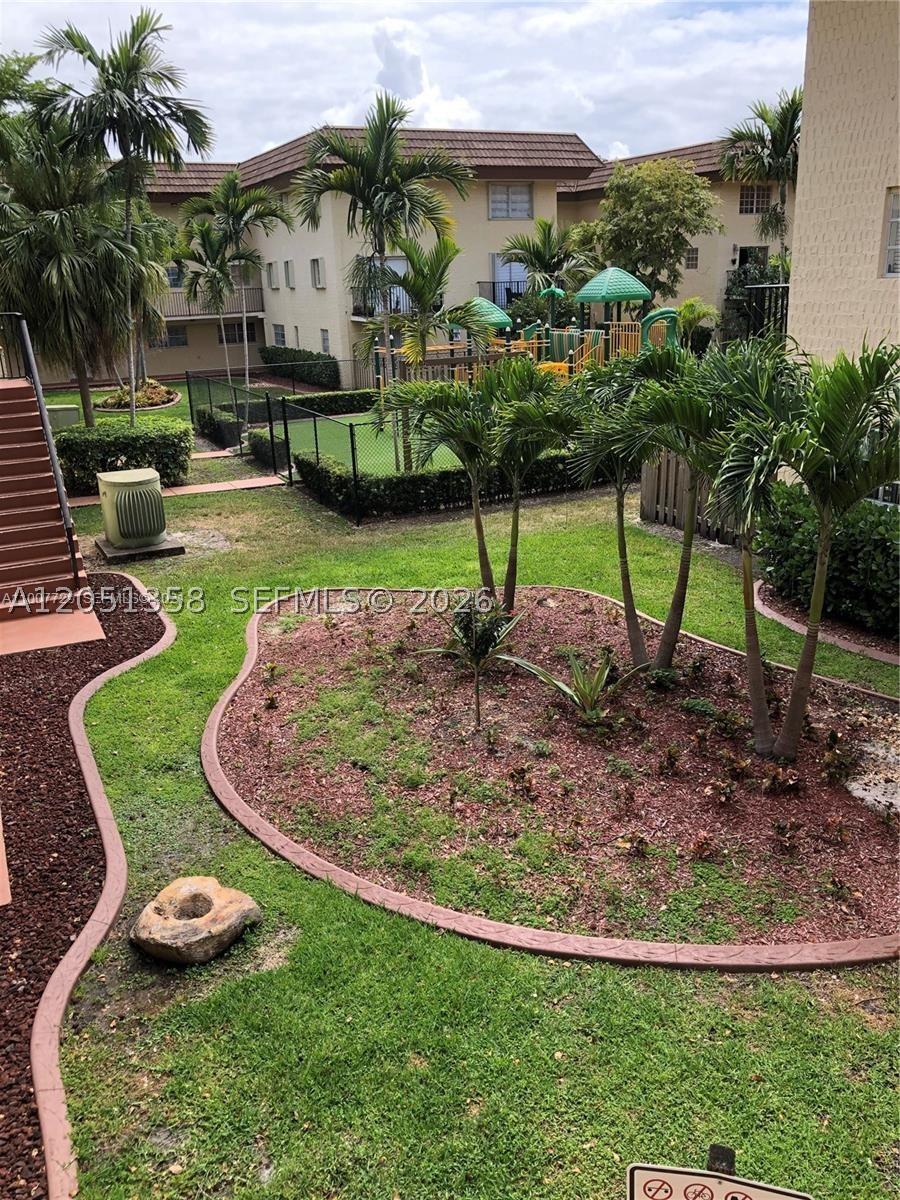 COURTYARDS AT KENDALL CON - Residential Lease