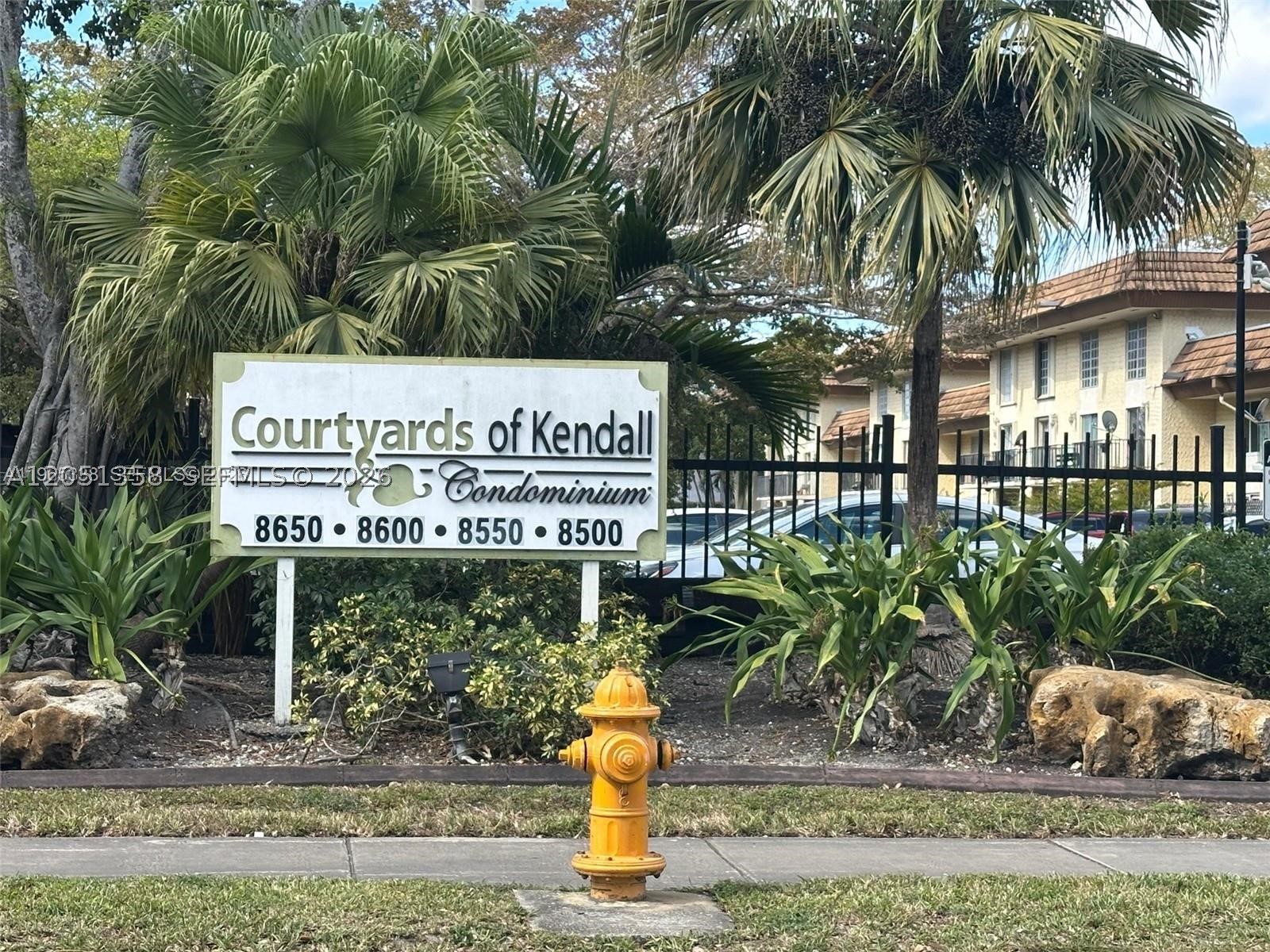 COURTYARDS AT KENDALL CON - Residential Lease