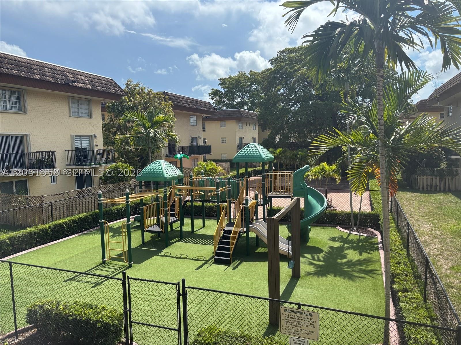 COURTYARDS AT KENDALL CON - Residential Lease