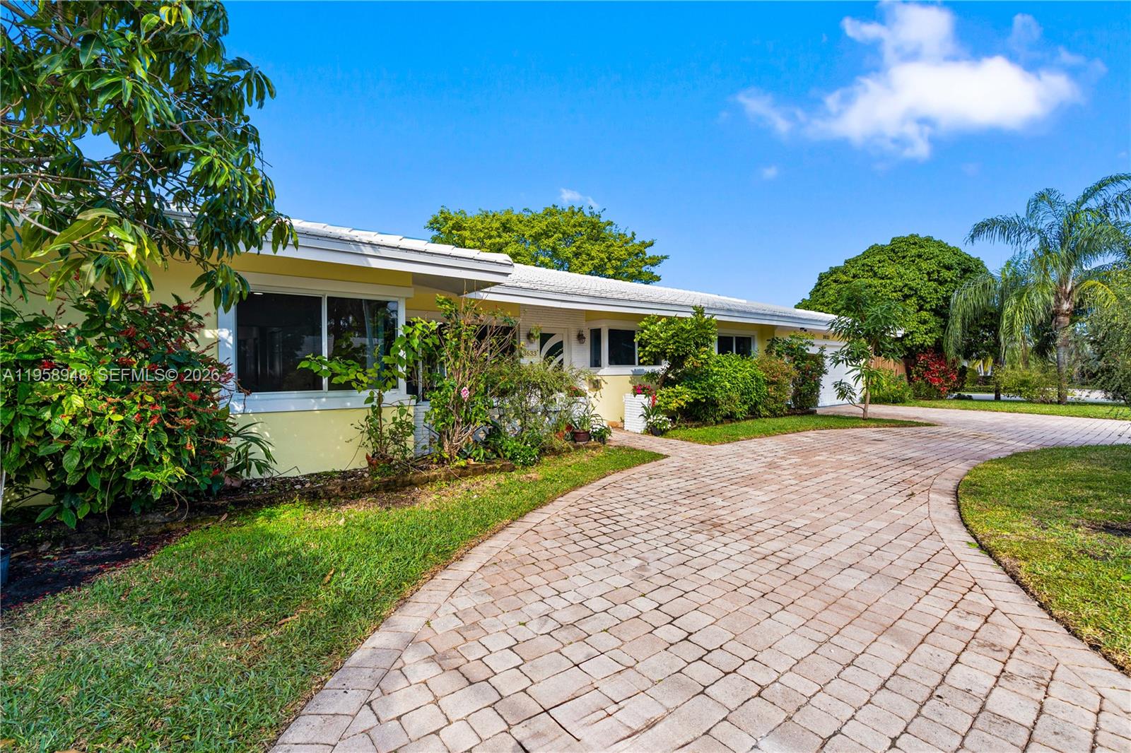 CORAL RIDGE COUNTRY CLUB - Residential