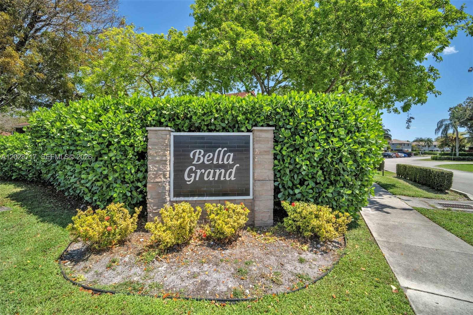 BELLA GRAND CONDO - Residential