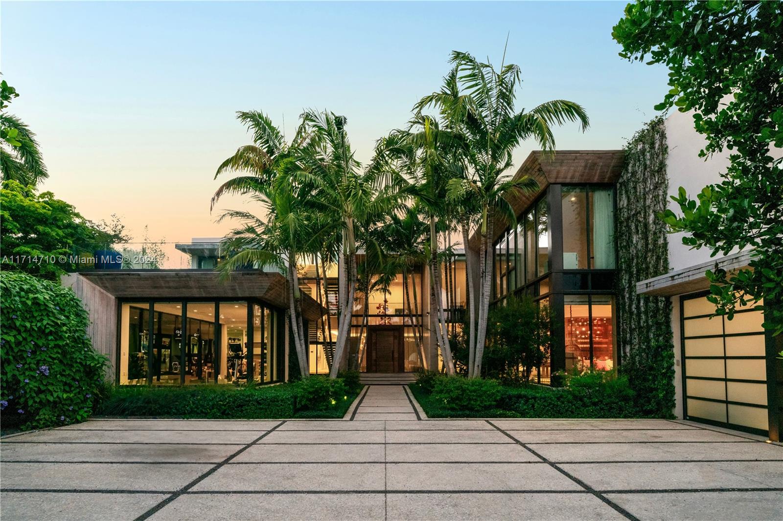LA GORCE GOLF SUB - Residential