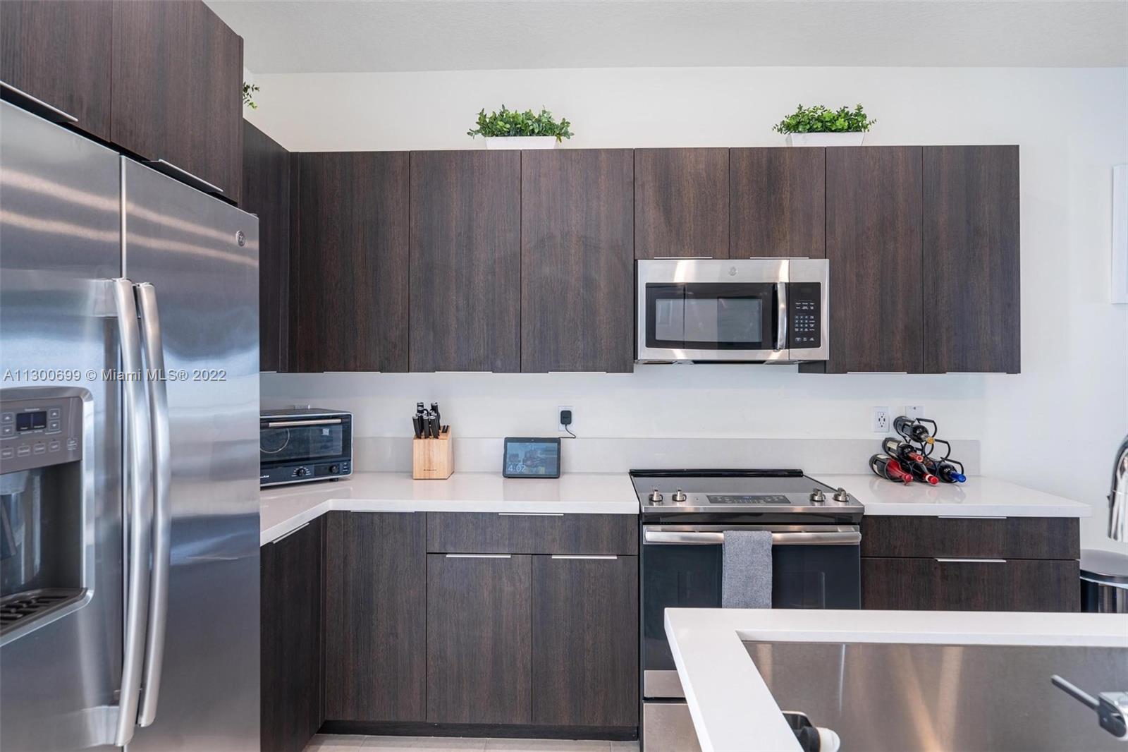 URBANA AT THE RESIDENCES - Residential
