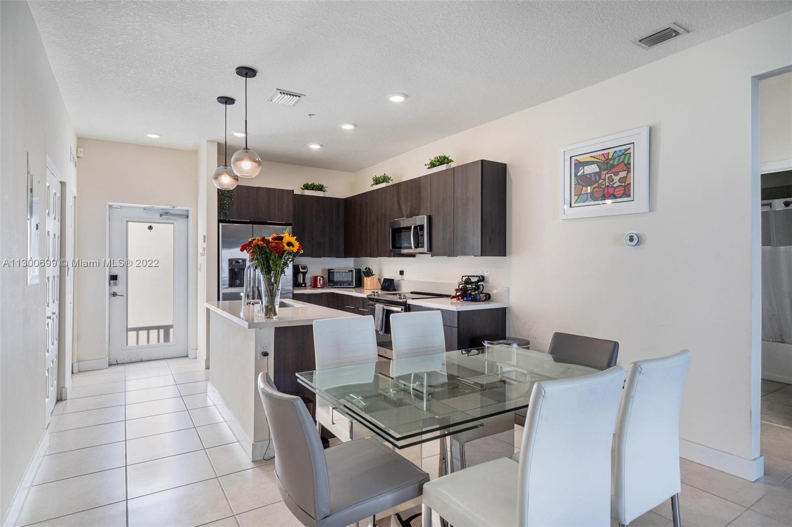 URBANA AT THE RESIDENCES - Residential