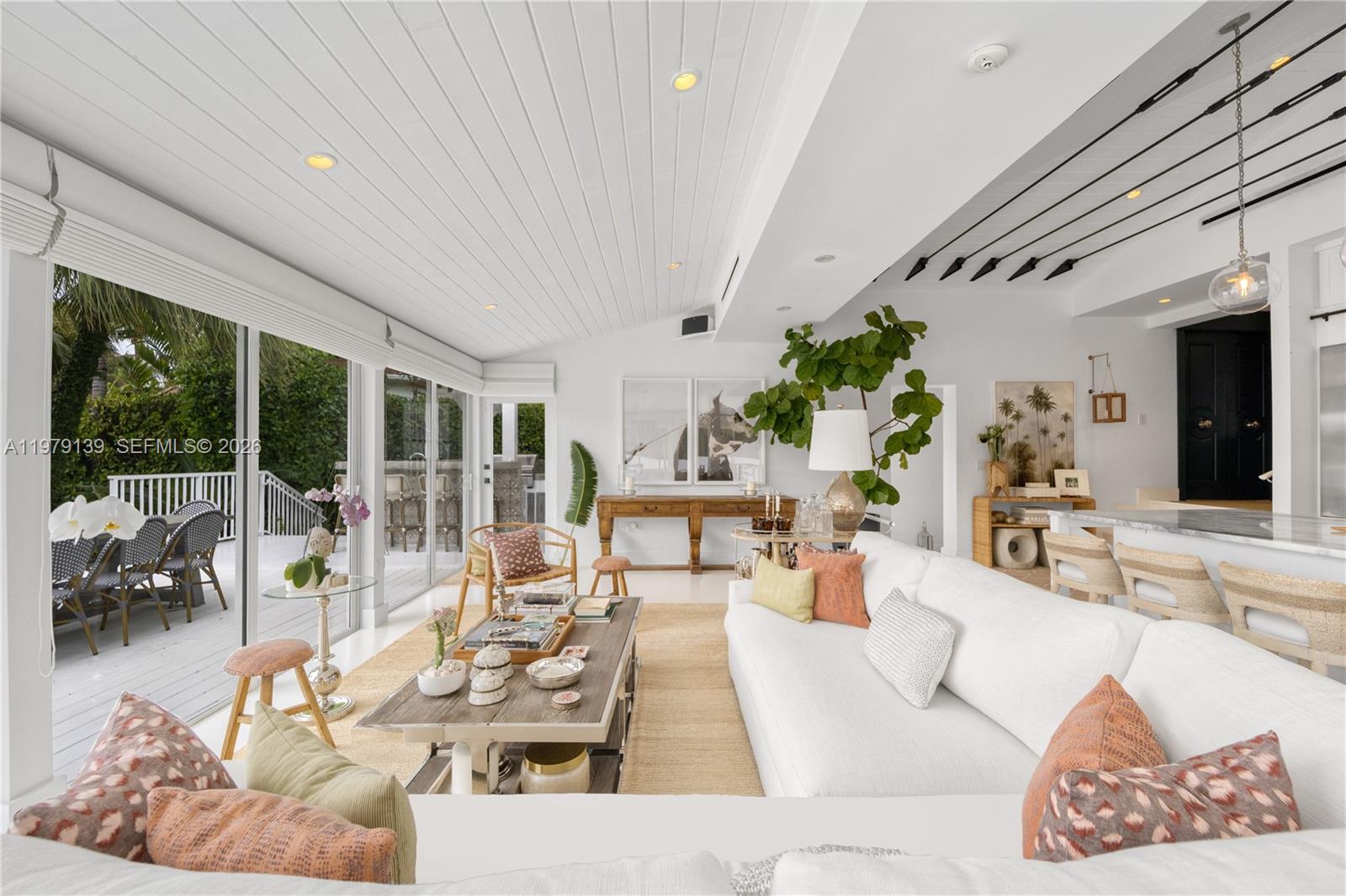 CORAL GABLES RIVIERA SEC - Residential