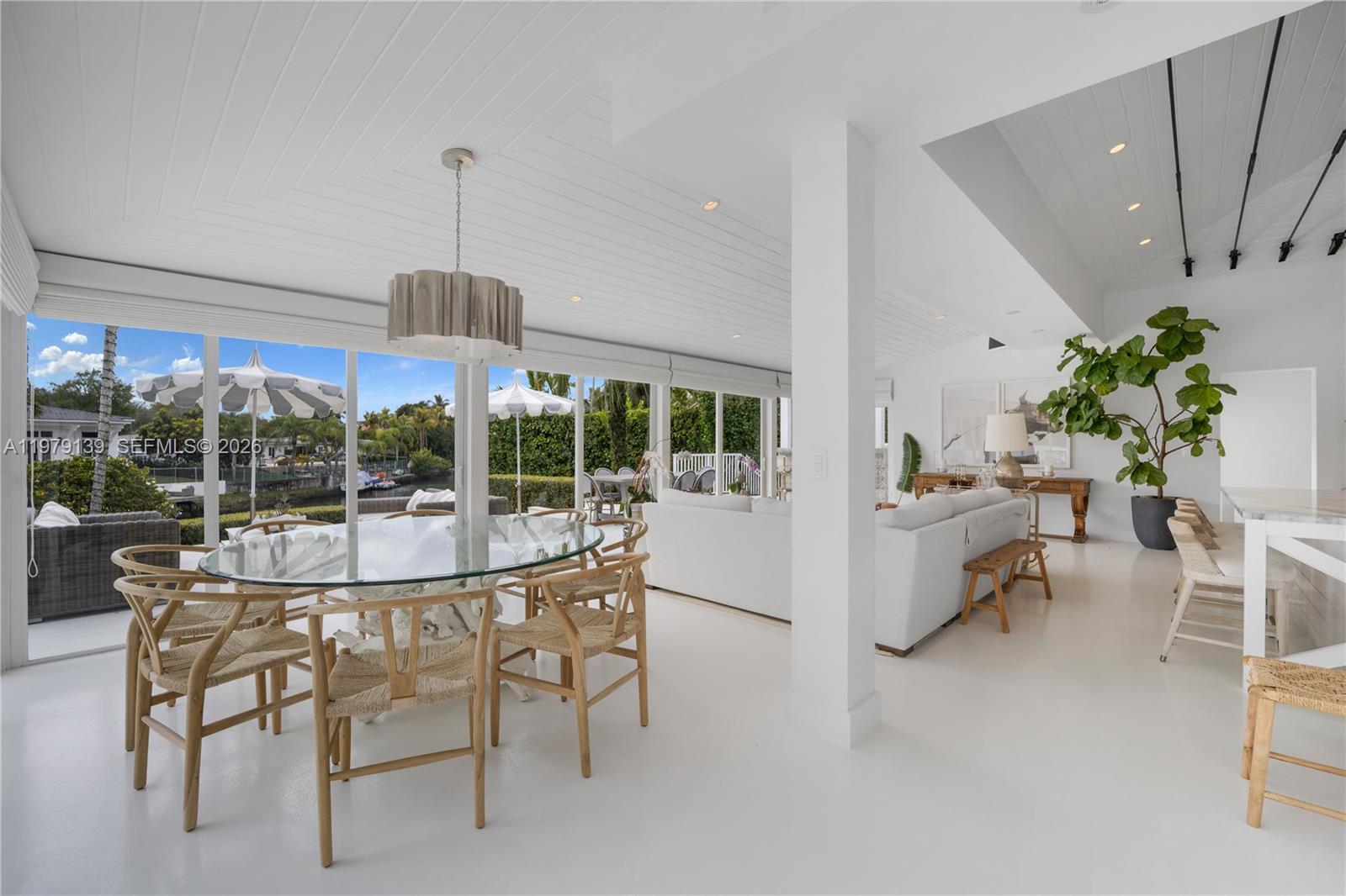 CORAL GABLES RIVIERA SEC - Residential