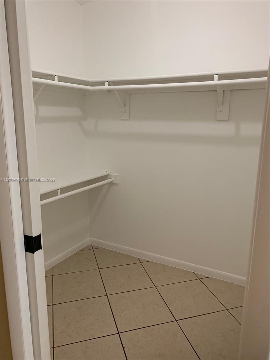 GARDENS OF KENDALL SO CON - Residential Lease