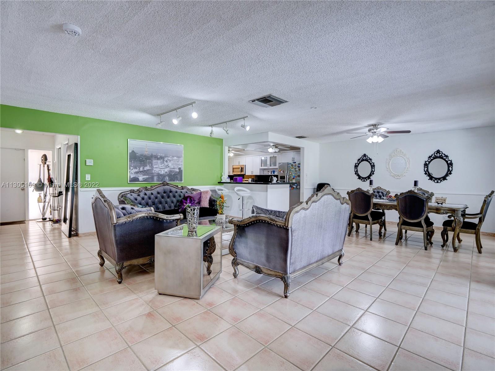 COUNTRY CLUB OF MIAMI FAI - Residential