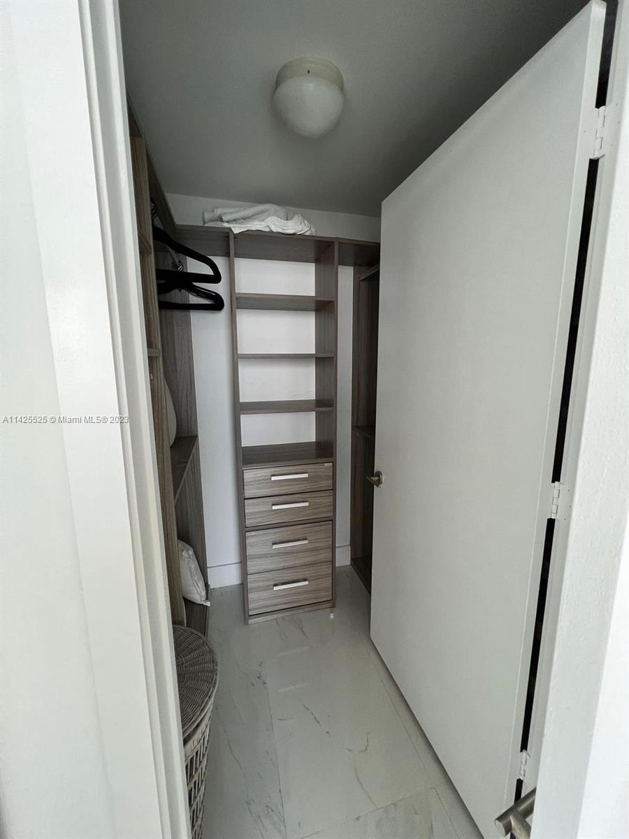 BISCAYNE BEACH CONDO - Residential Lease