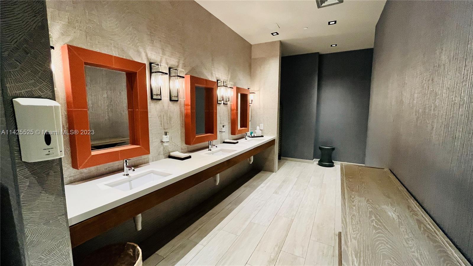 BISCAYNE BEACH CONDO - Residential Lease