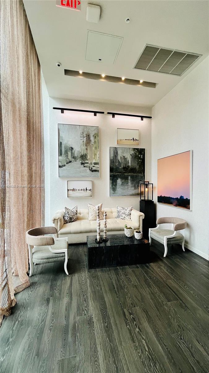 BISCAYNE BEACH CONDO - Residential Lease