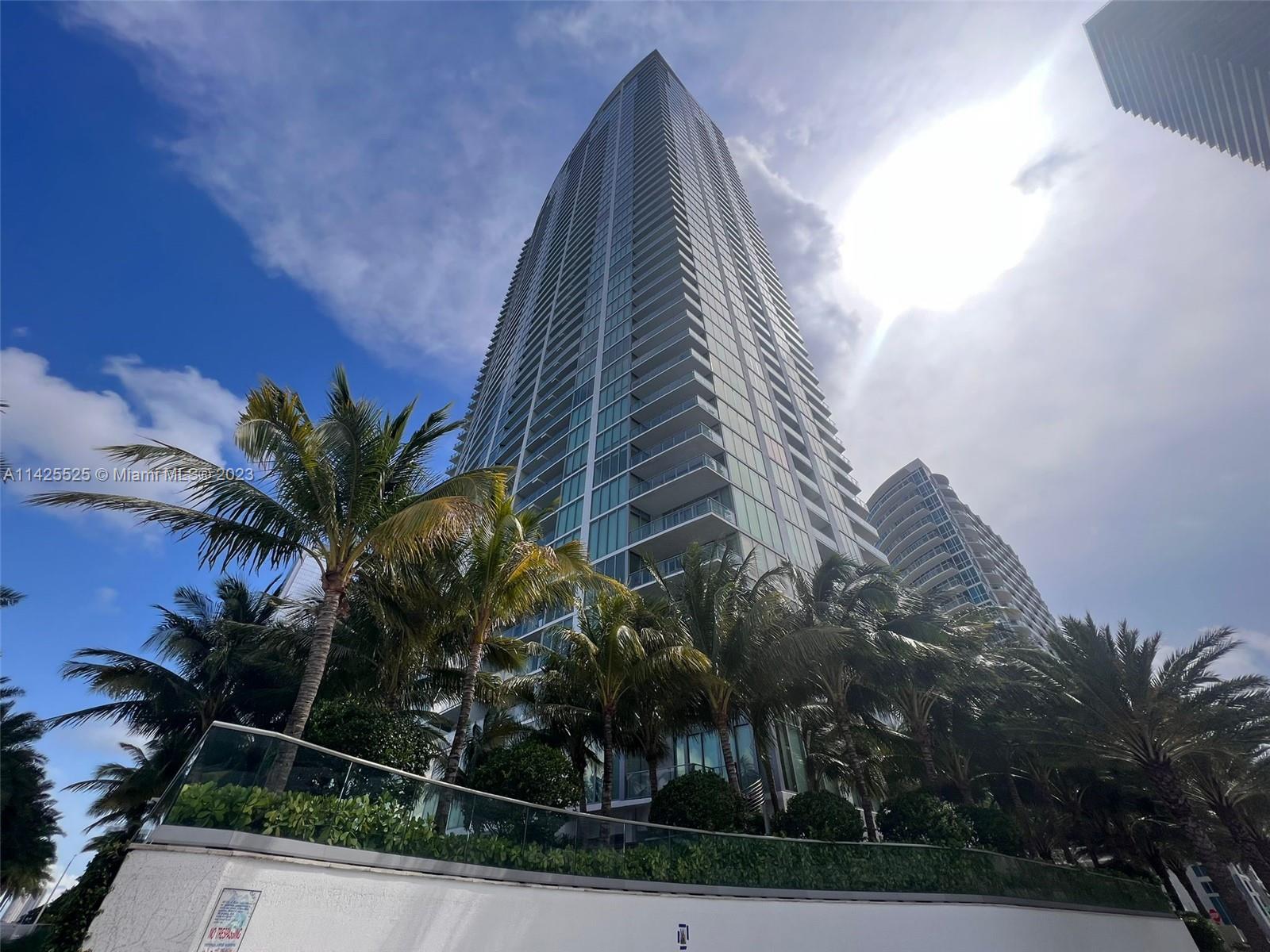 BISCAYNE BEACH CONDO - Residential Lease