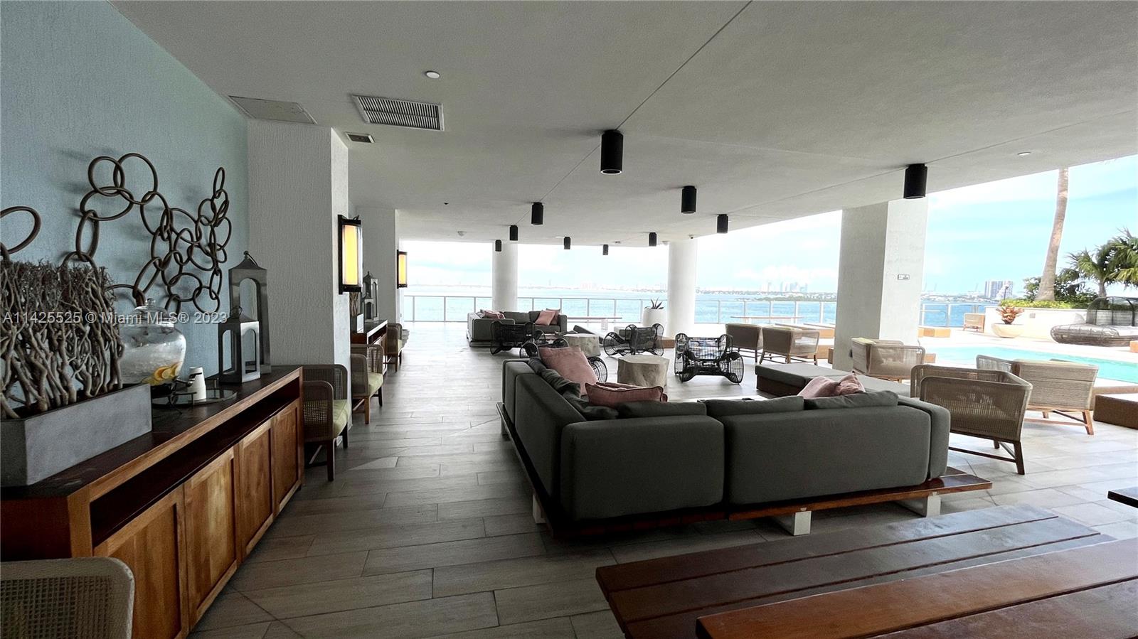 BISCAYNE BEACH CONDO - Residential Lease