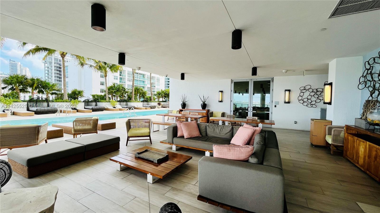 BISCAYNE BEACH CONDO - Residential Lease