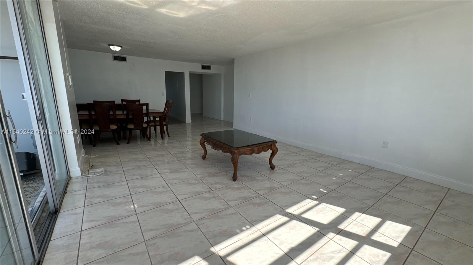 COMMODORE PLAZA CONDO - Residential