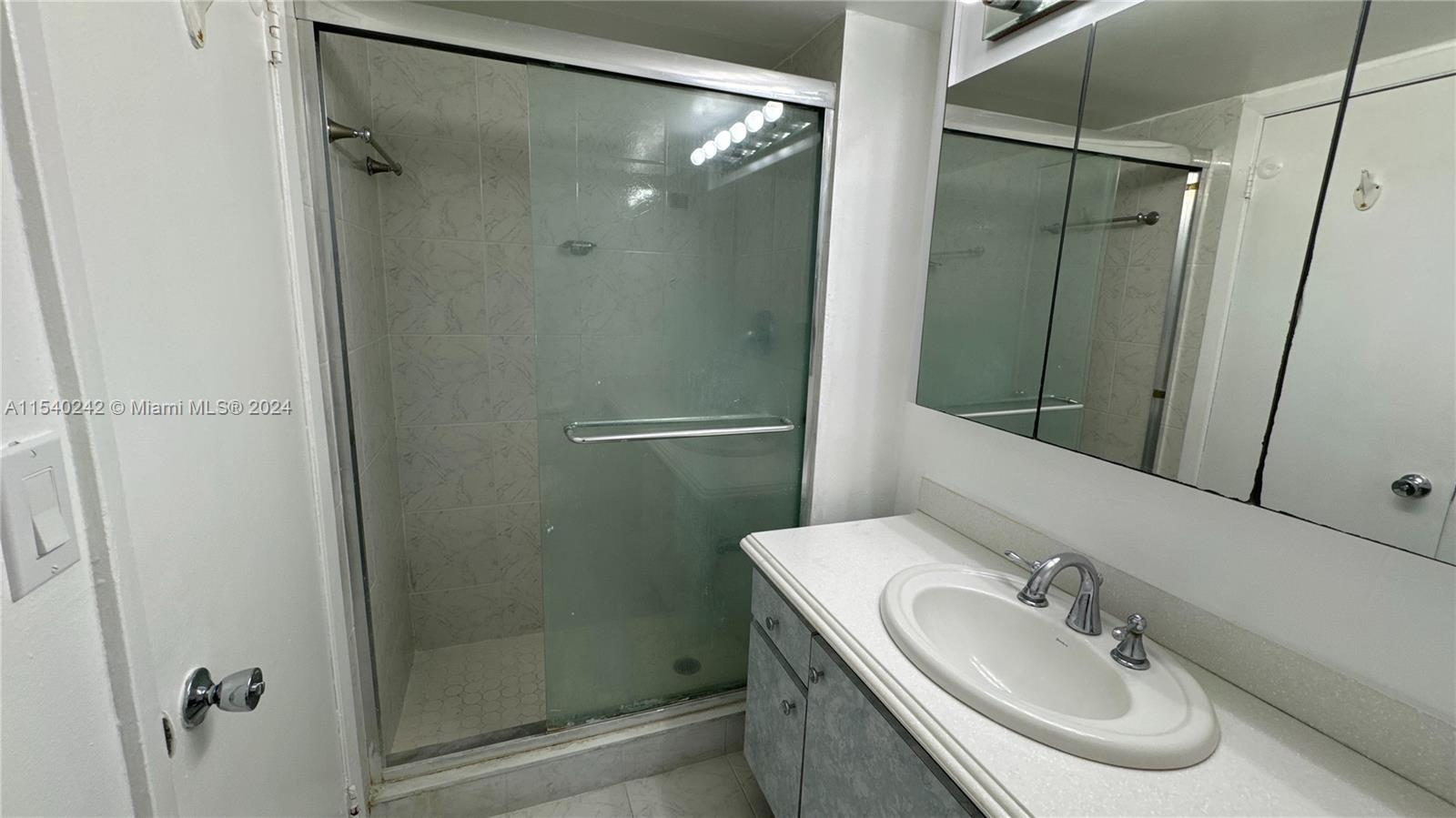COMMODORE PLAZA CONDO - Residential