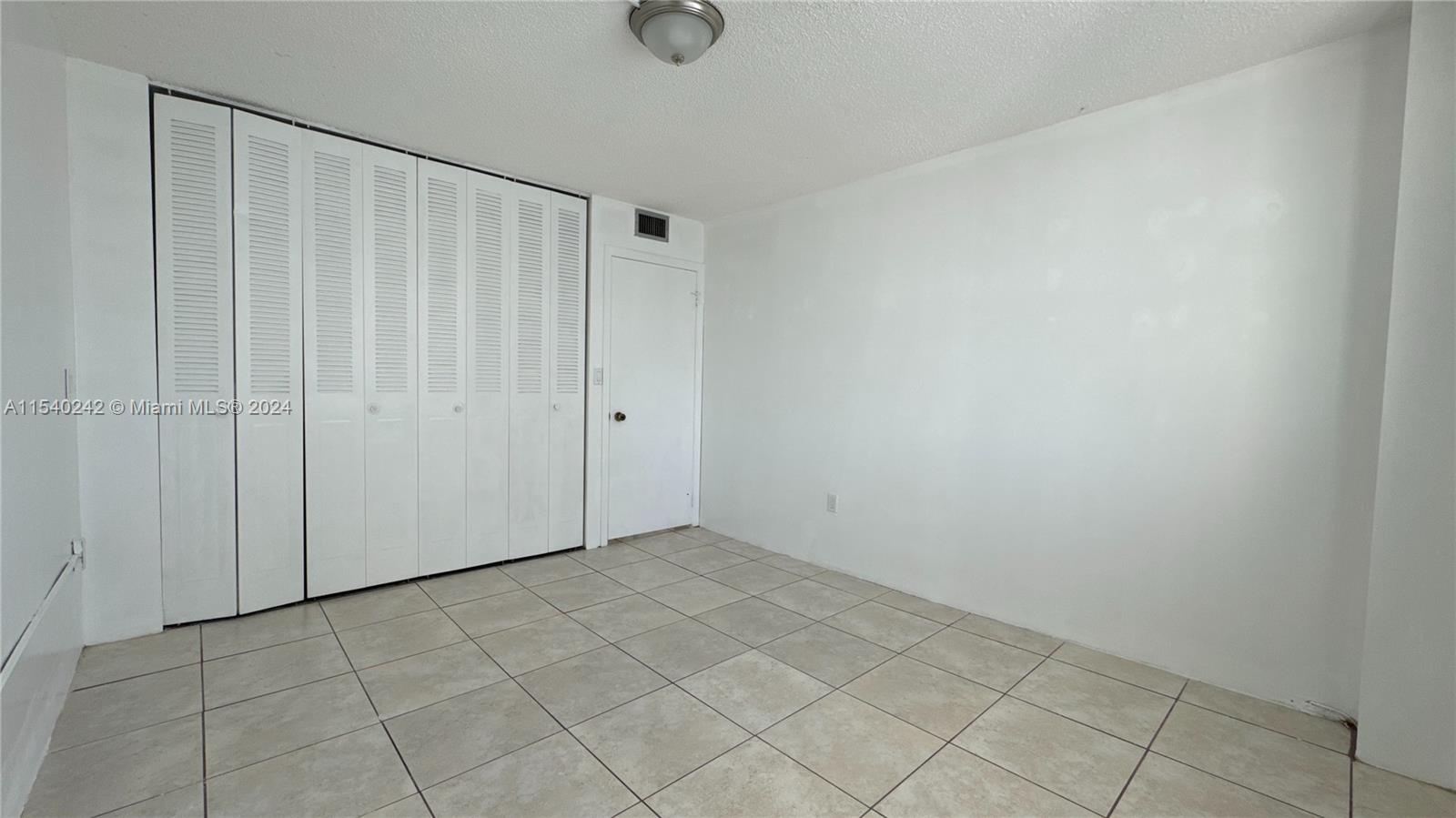 COMMODORE PLAZA CONDO - Residential