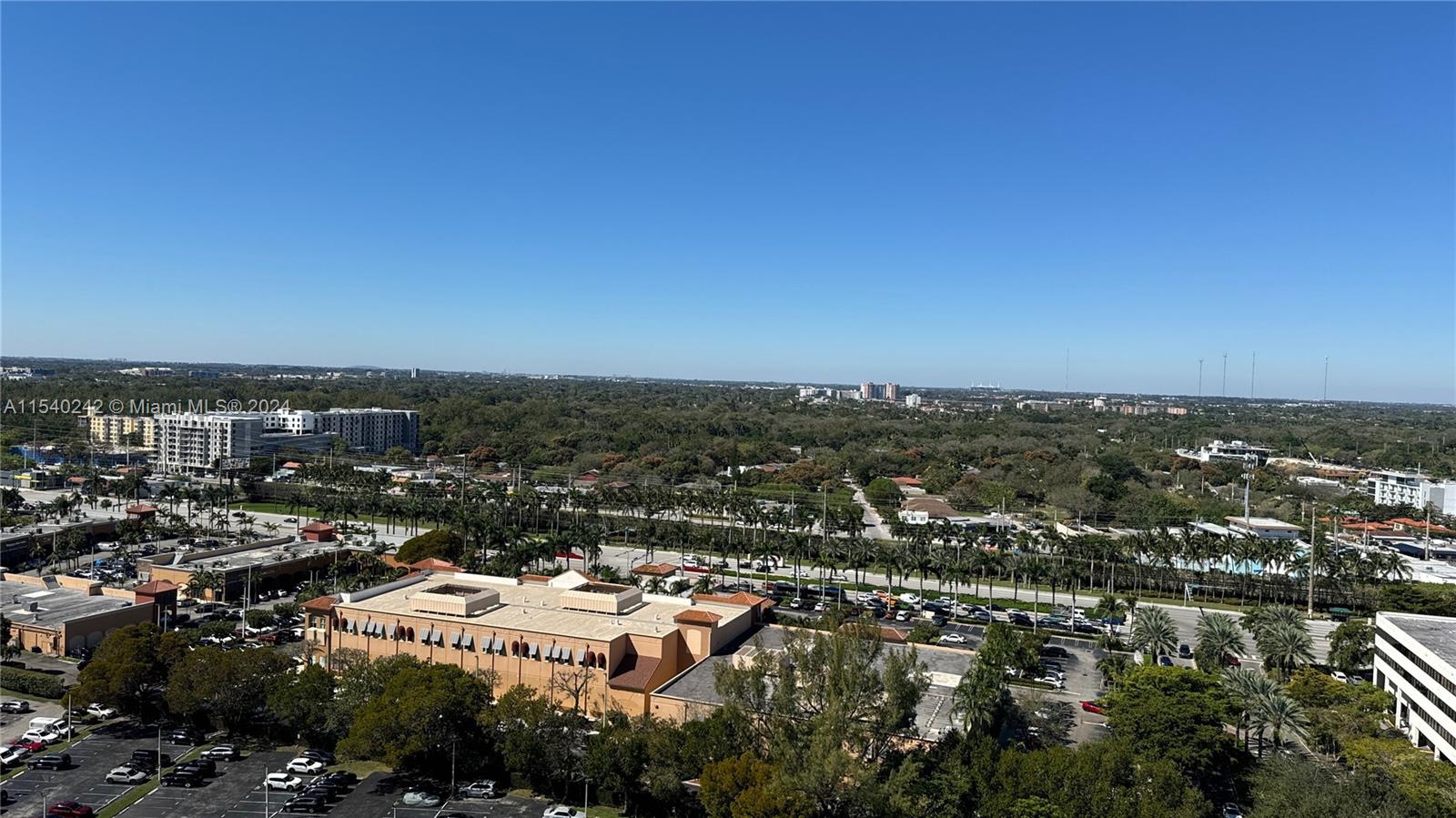COMMODORE PLAZA CONDO - Residential