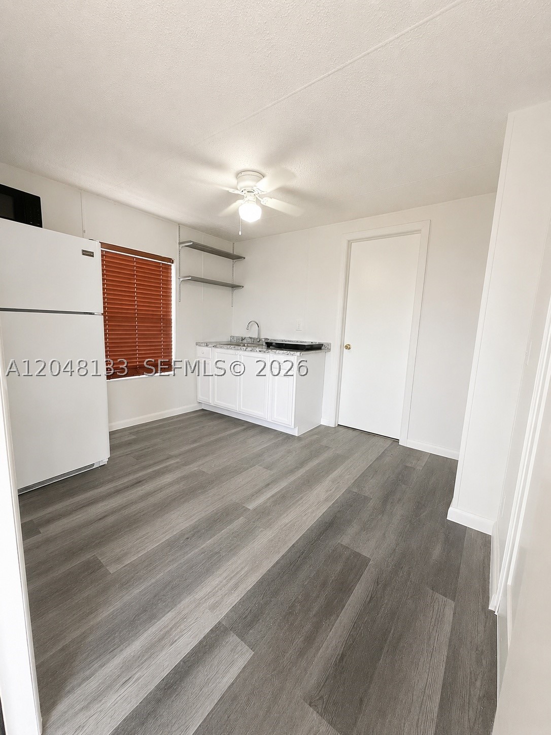 AMERICANA VILLAGE CONDO - Residential Lease