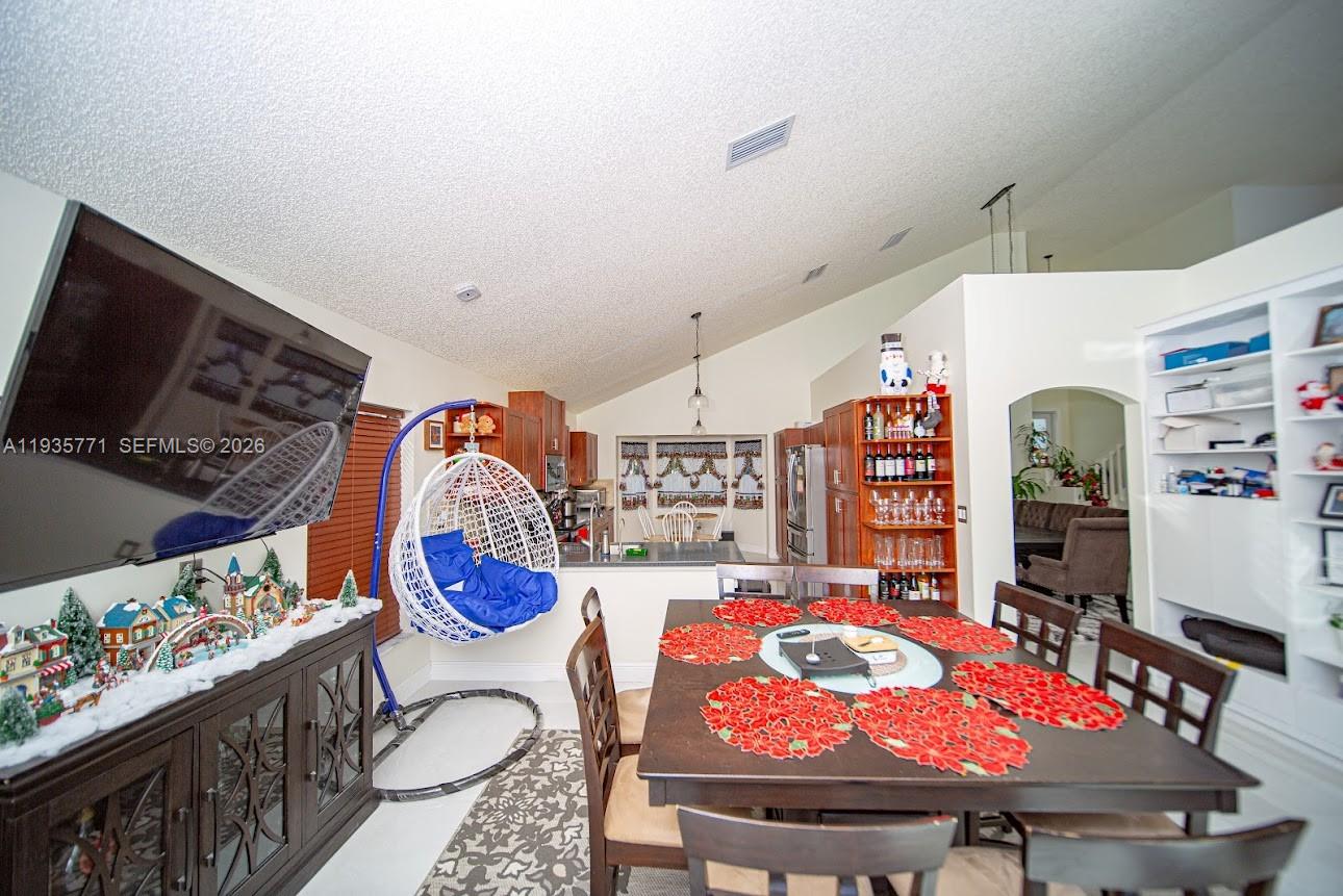 FLAMINGO ESTATES - Residential