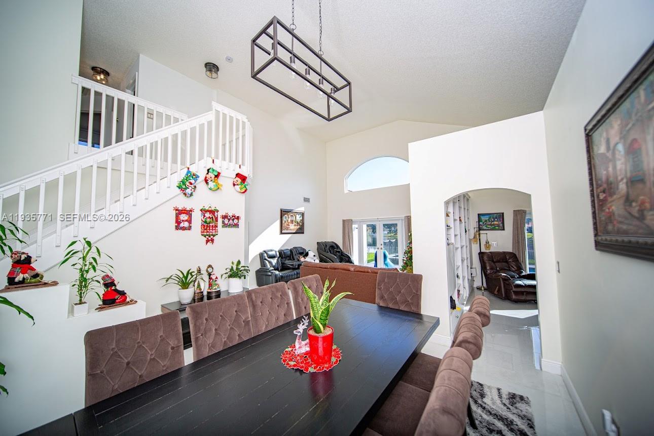 FLAMINGO ESTATES - Residential