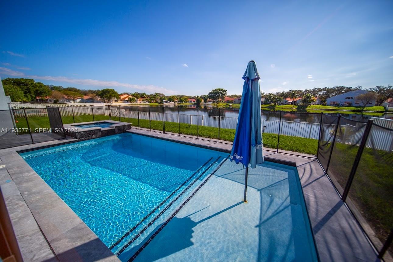 FLAMINGO ESTATES - Residential