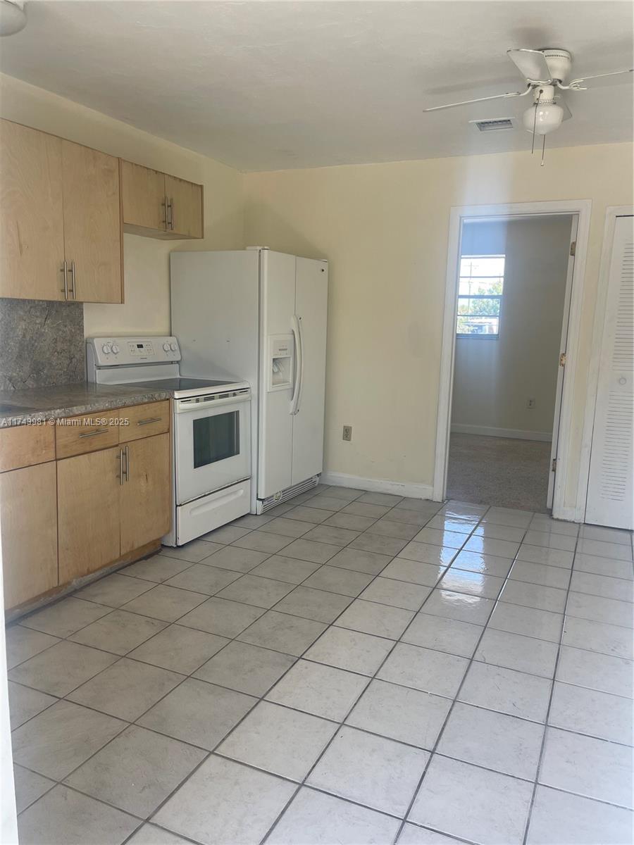 ROSEHAVEN - Residential Lease