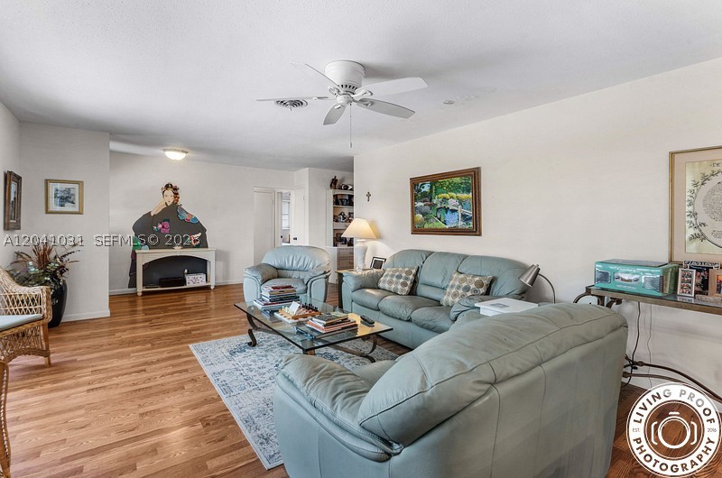 PALM BEACH GARDENS 6 - Residential