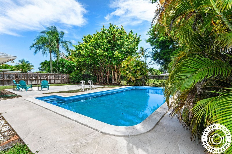 PALM BEACH GARDENS 6 - Residential
