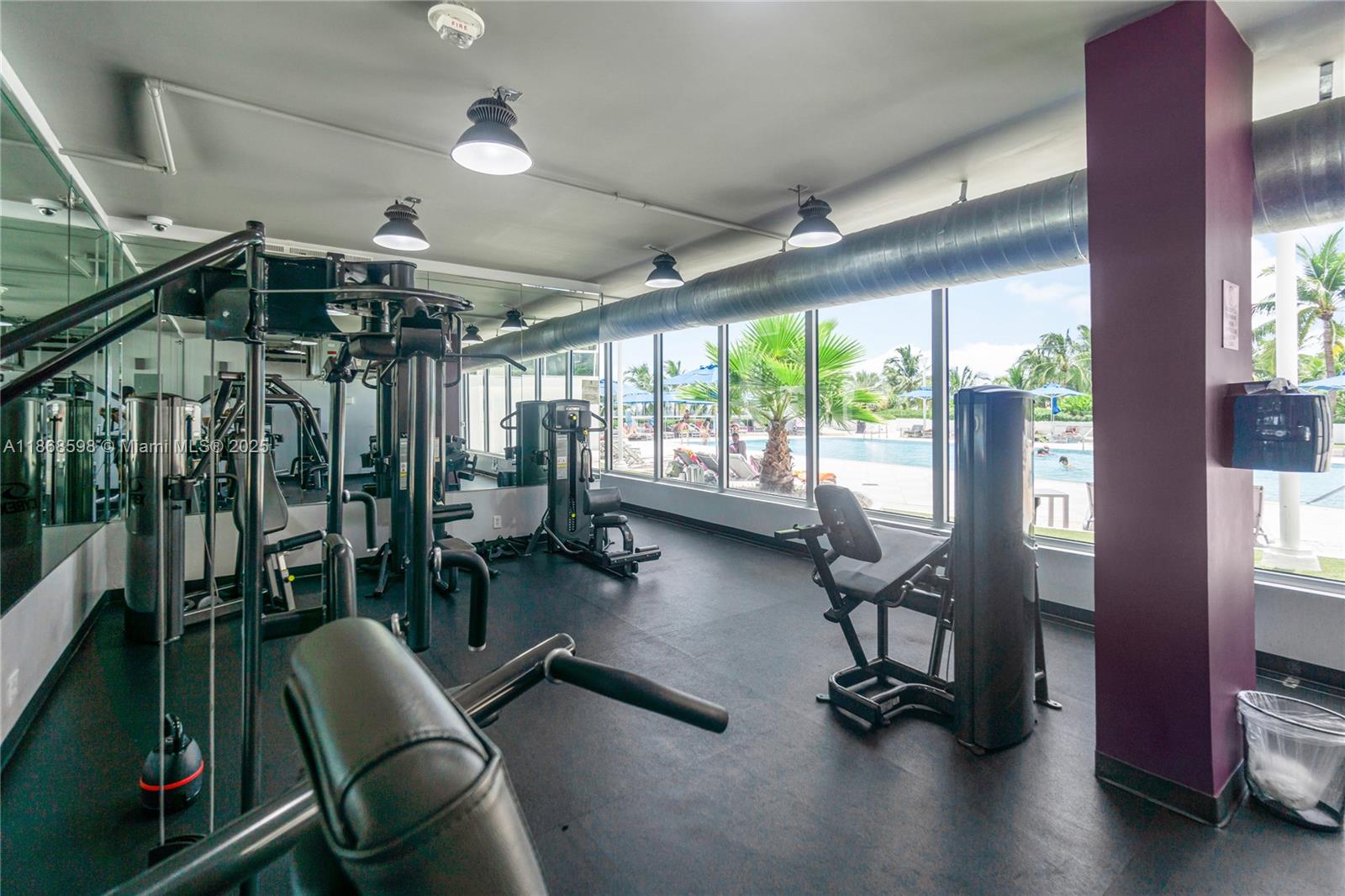 THE DECOPLAGE CONDO - Residential