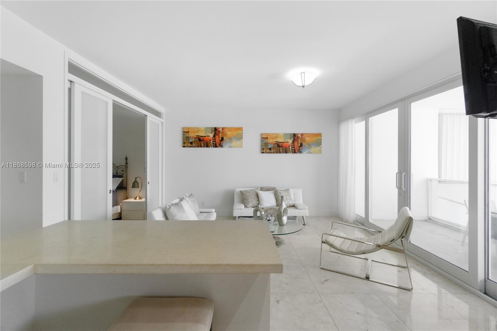 THE DECOPLAGE CONDO - Residential