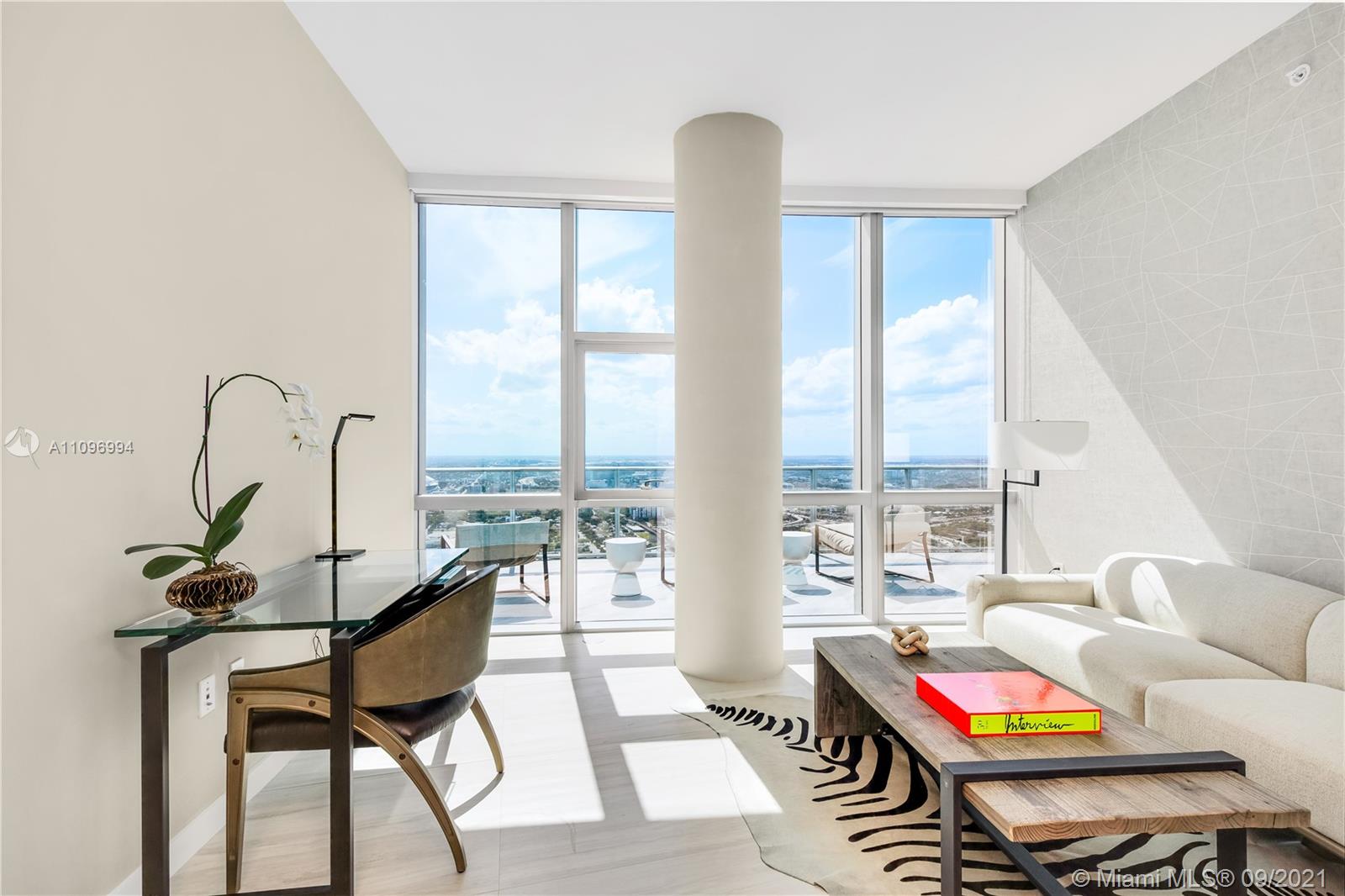 PARAMOUNT MIAMI WORLDCENT - Residential