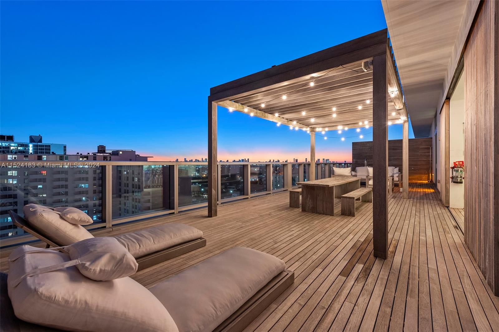 2901 COLLINS CONDO - Residential