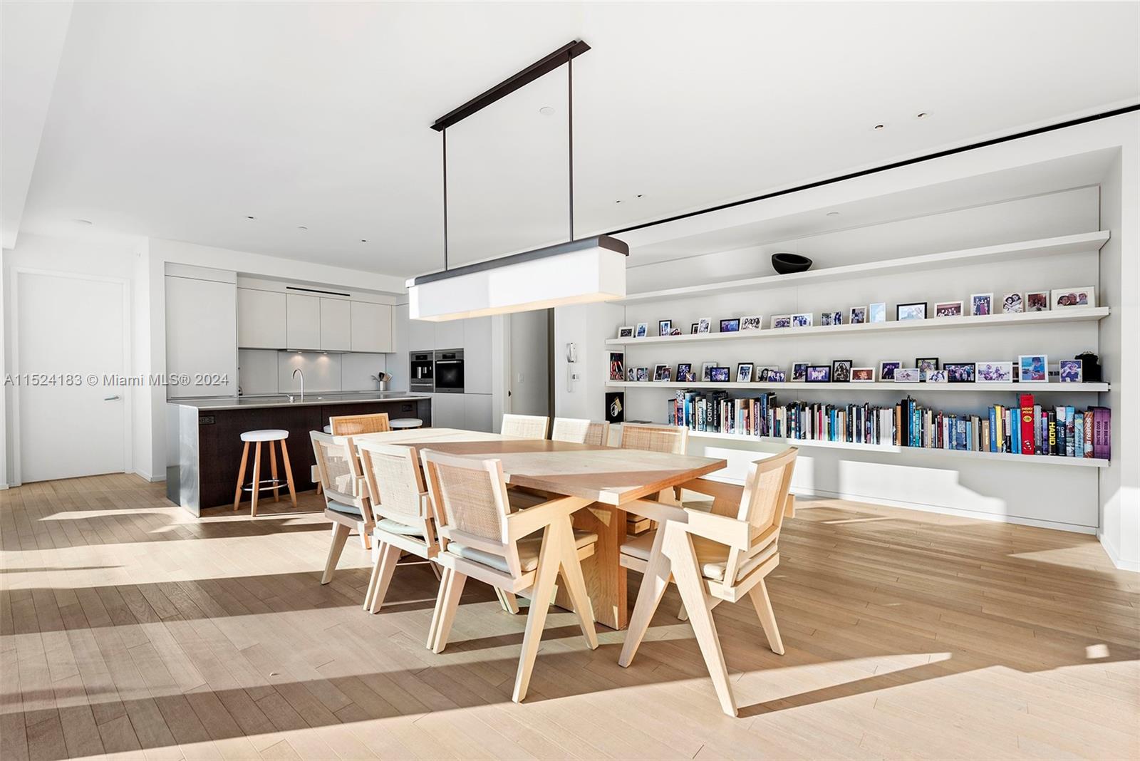 2901 COLLINS CONDO - Residential