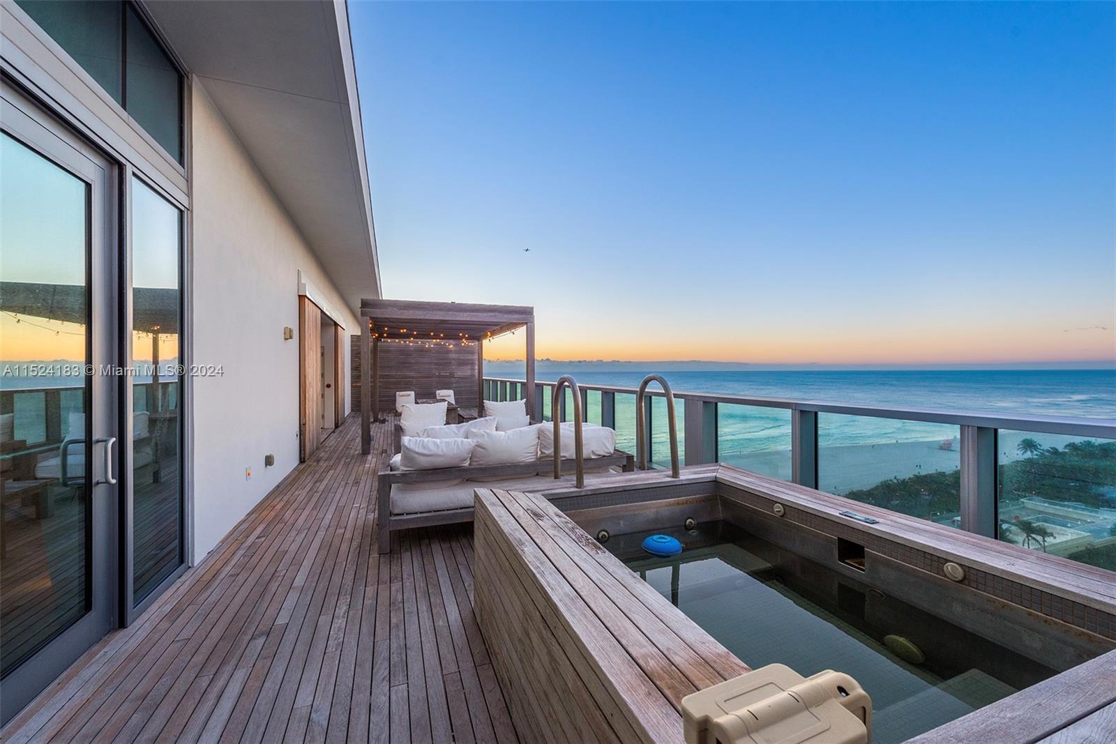2901 COLLINS CONDO - Residential