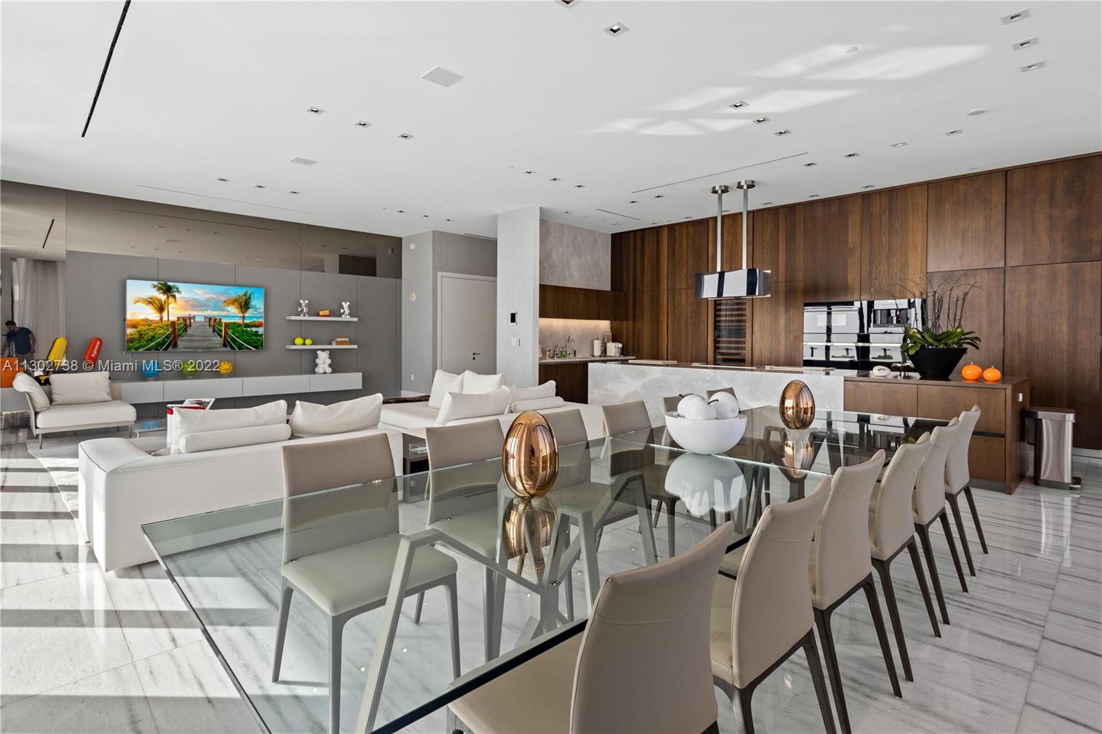 MUSE CONDO - Residential
