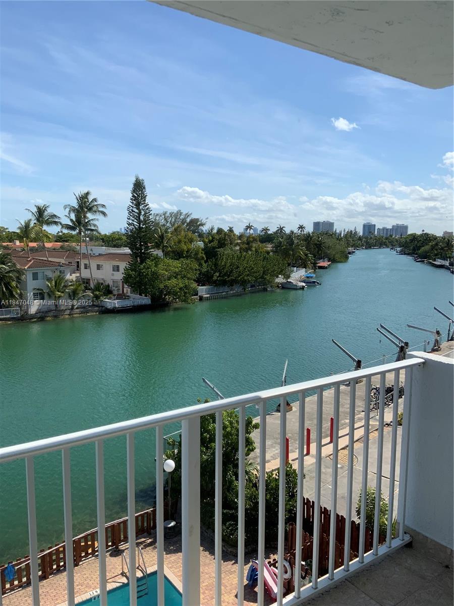 CORAL BAY CLUB CONDO - Residential Lease