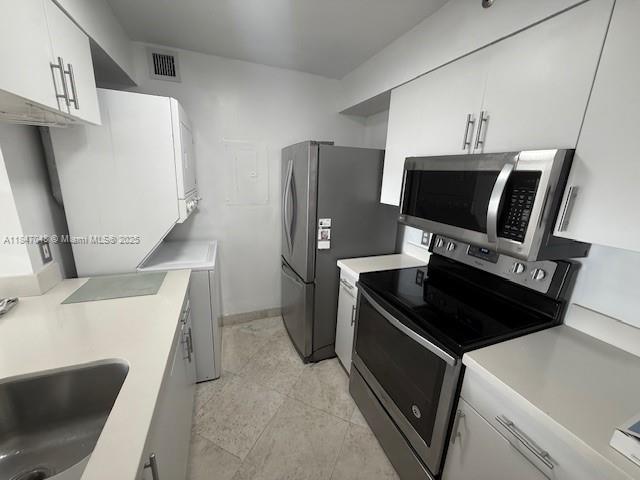 CORAL BAY CLUB CONDO - Residential Lease