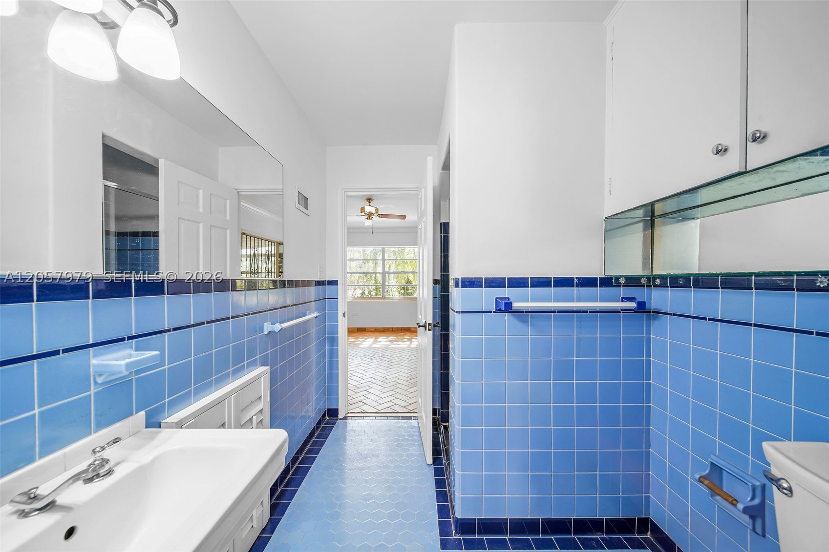 LA GORCE GOLF SUB - Residential