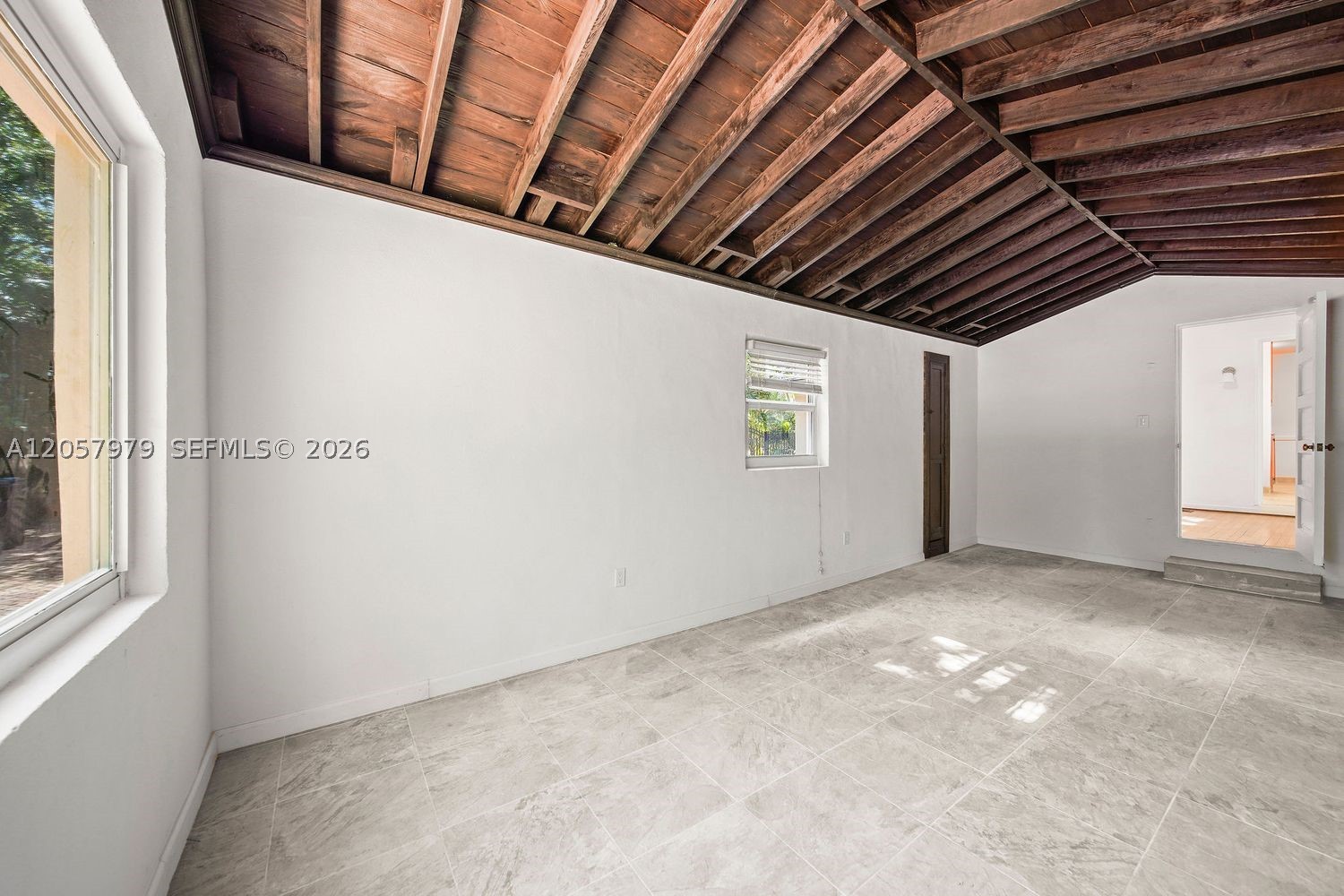 LA GORCE GOLF SUB - Residential