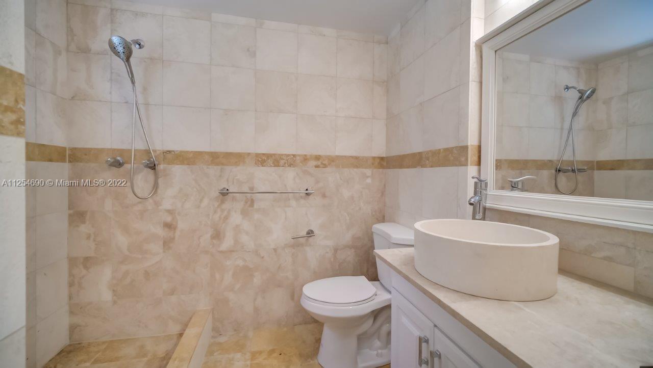 GRIFFINGS BISCAYNE PK EST - Residential Lease
