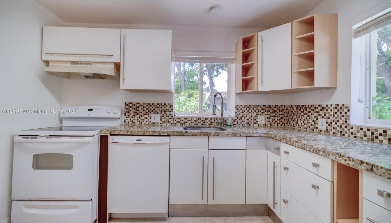 GRIFFINGS BISCAYNE PK EST - Residential Lease