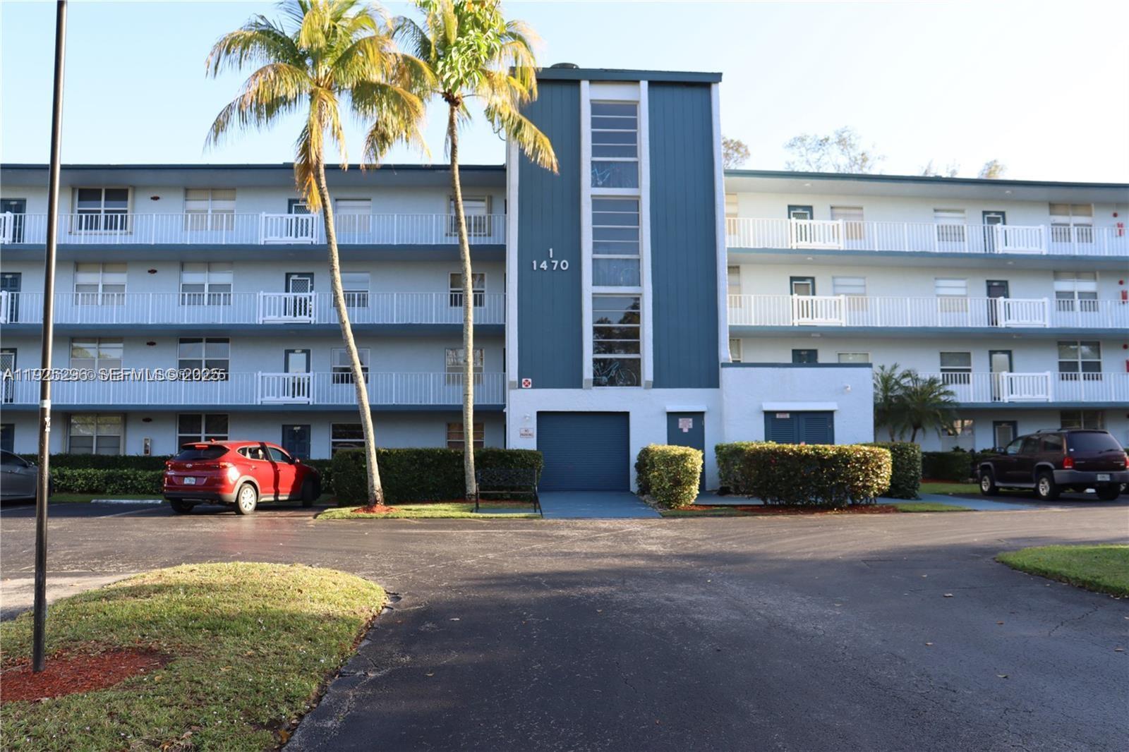 1 OF PALM SPRINGS 2 CONDO - Residential Lease