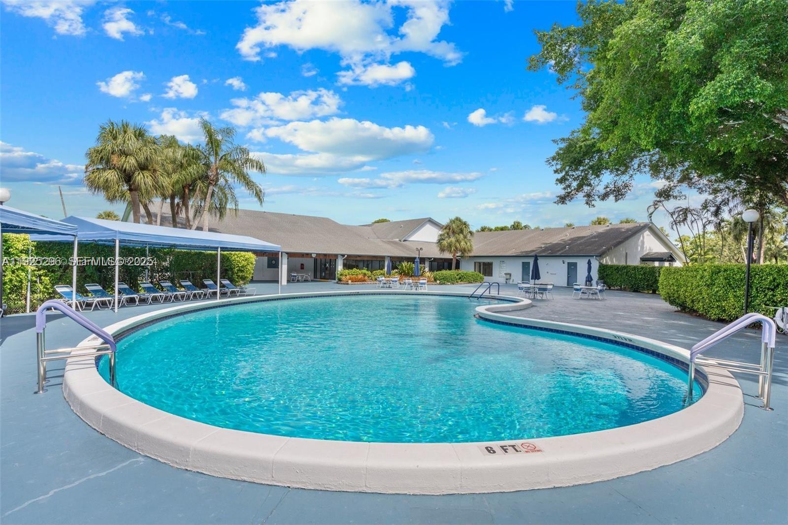 1 OF PALM SPRINGS 2 CONDO - Residential Lease