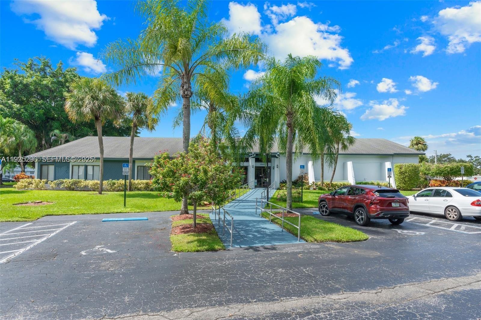 1 OF PALM SPRINGS 2 CONDO - Residential Lease