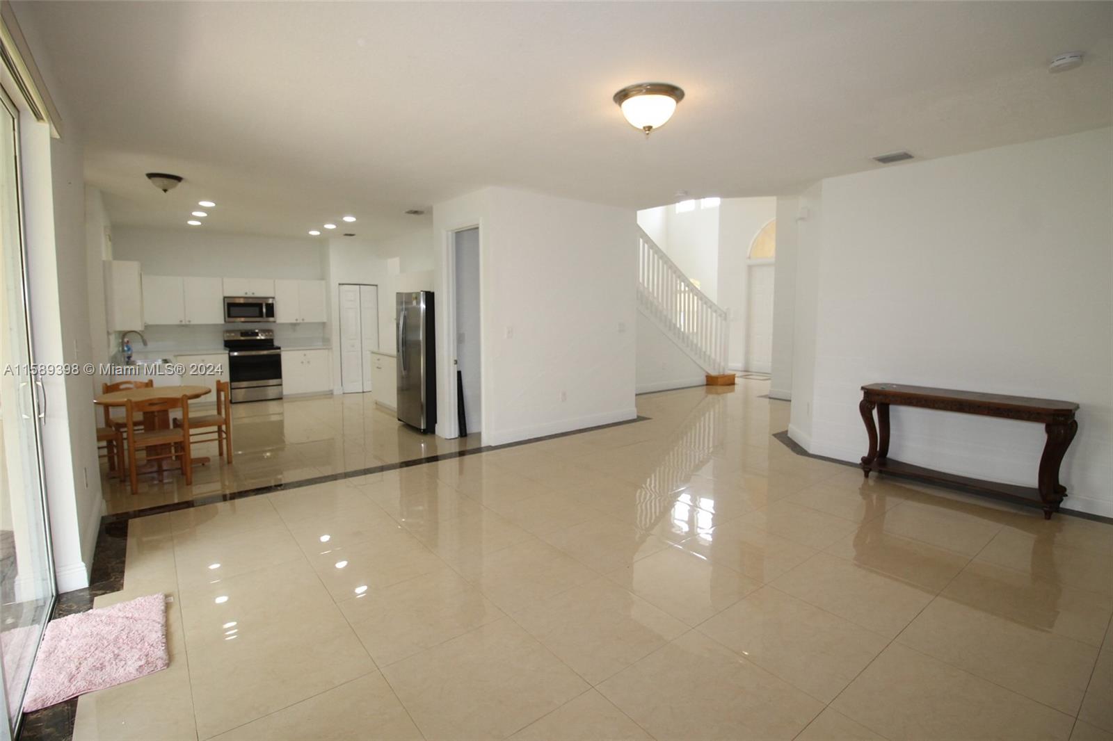 CANTAMAR - Residential Lease